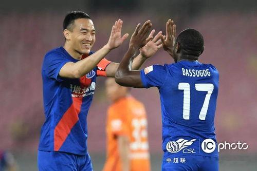 足坛名记爆料视频大全下载,揭秘足球圈幕后故事